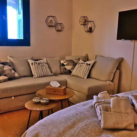 The Olive Tree Апартаменты